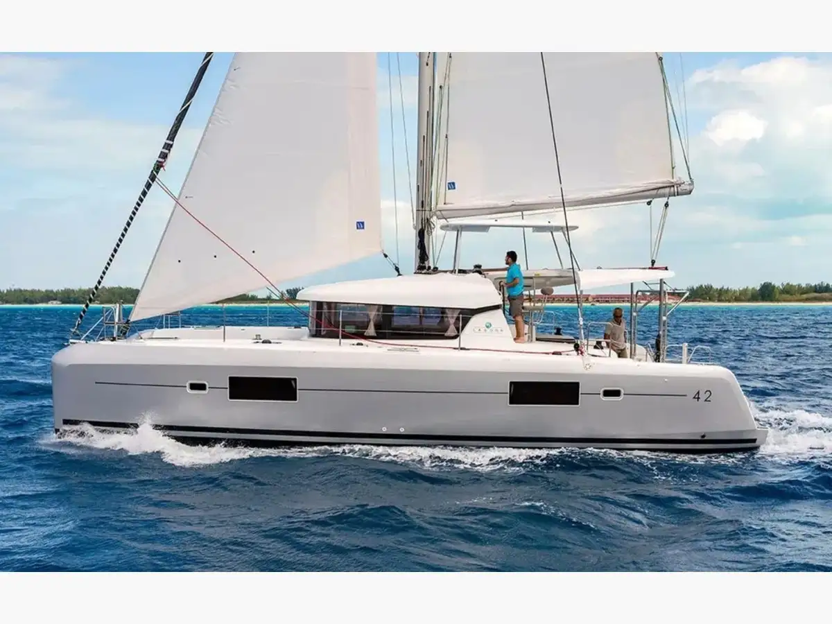 LAGOON 42 MILLENIUM