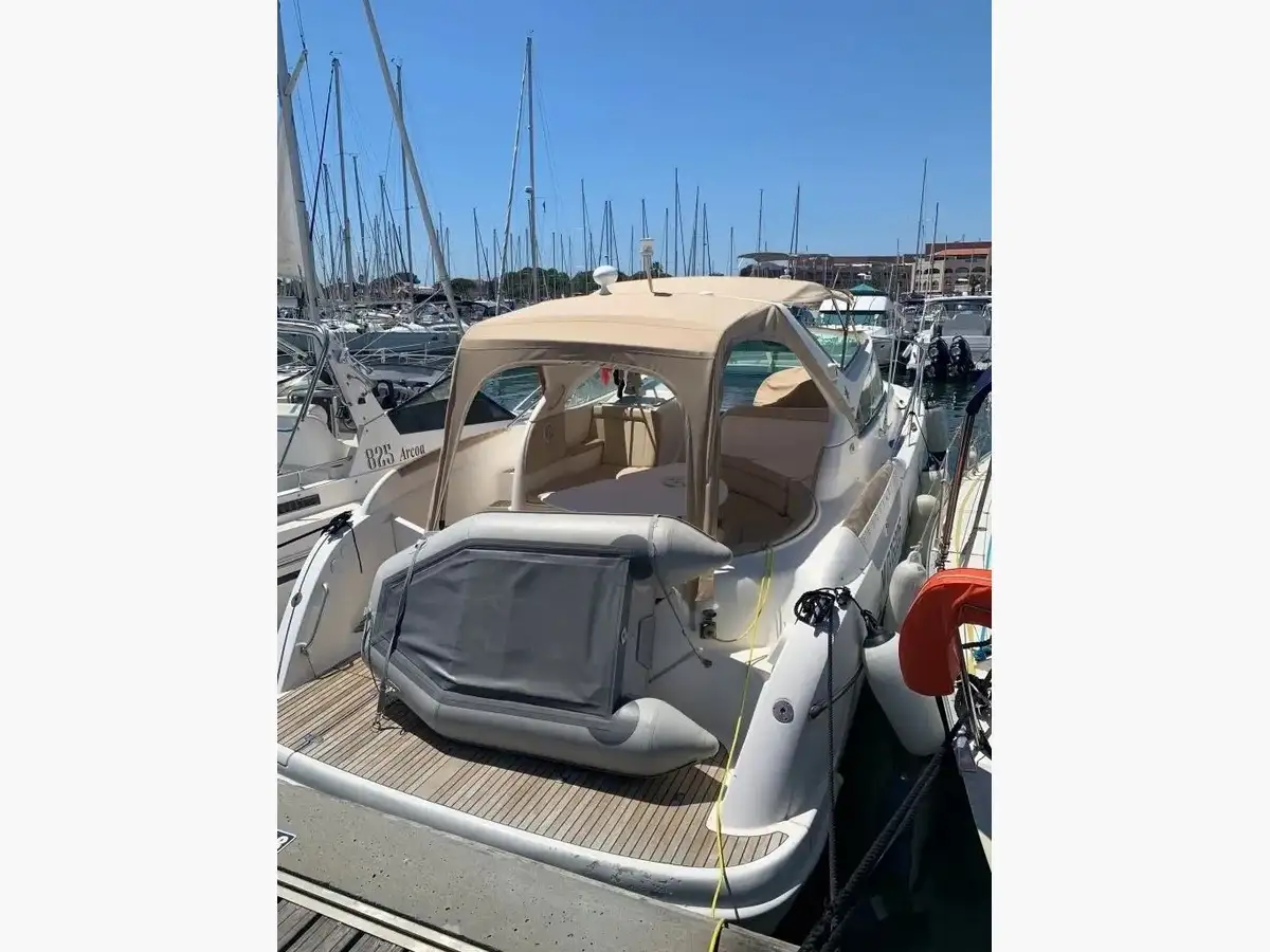 Prestige 34
