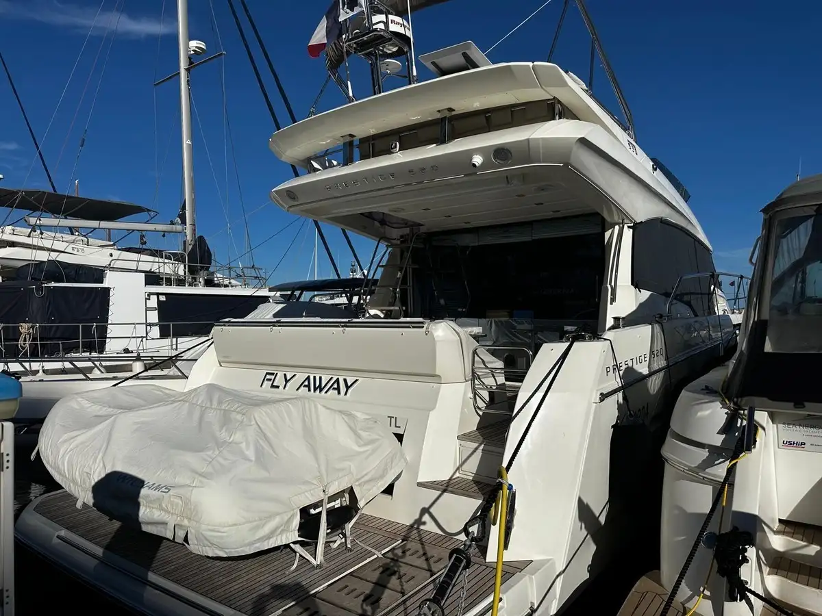PRESTIGE 520 FLY