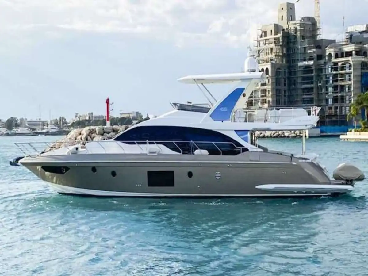 AZIMUT 66