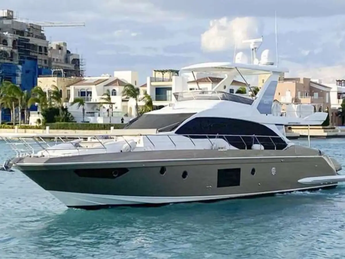 AZIMUT 66