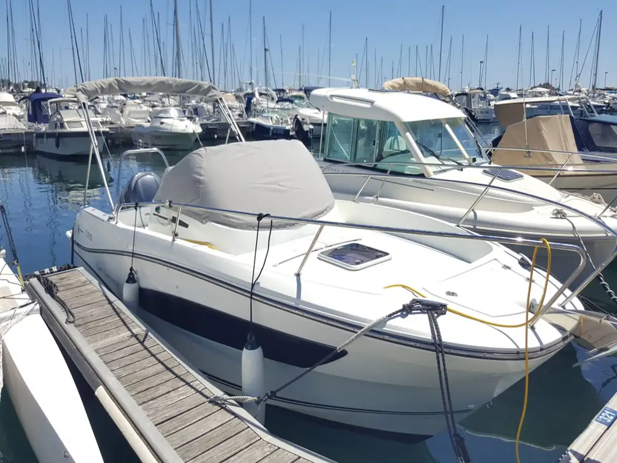 CAP CAMARAT 7.5 WA S�rie 2