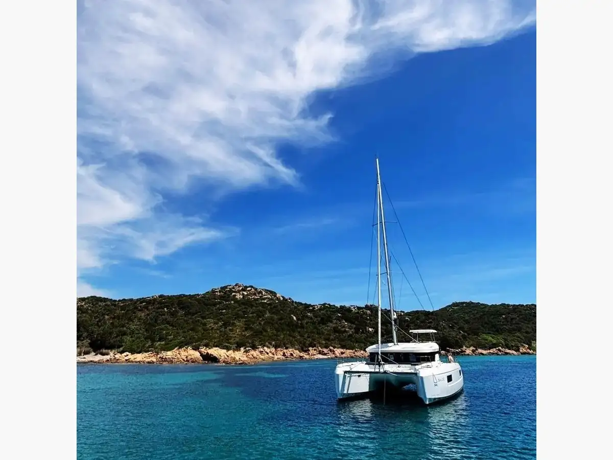 Lagoon 38