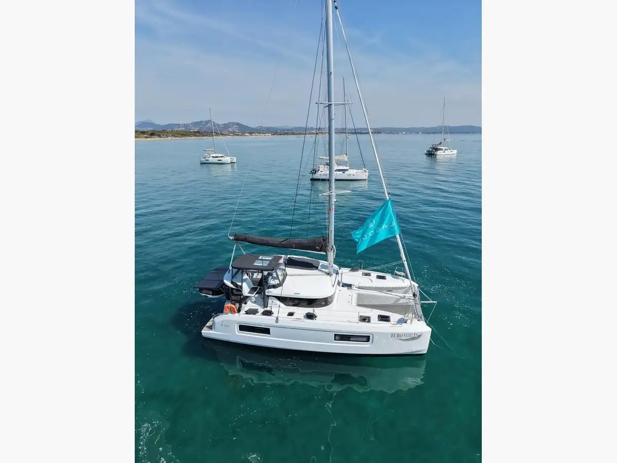 Lagoon 38