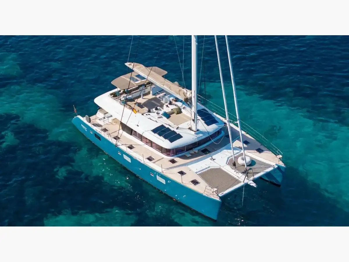 Lagoon 620