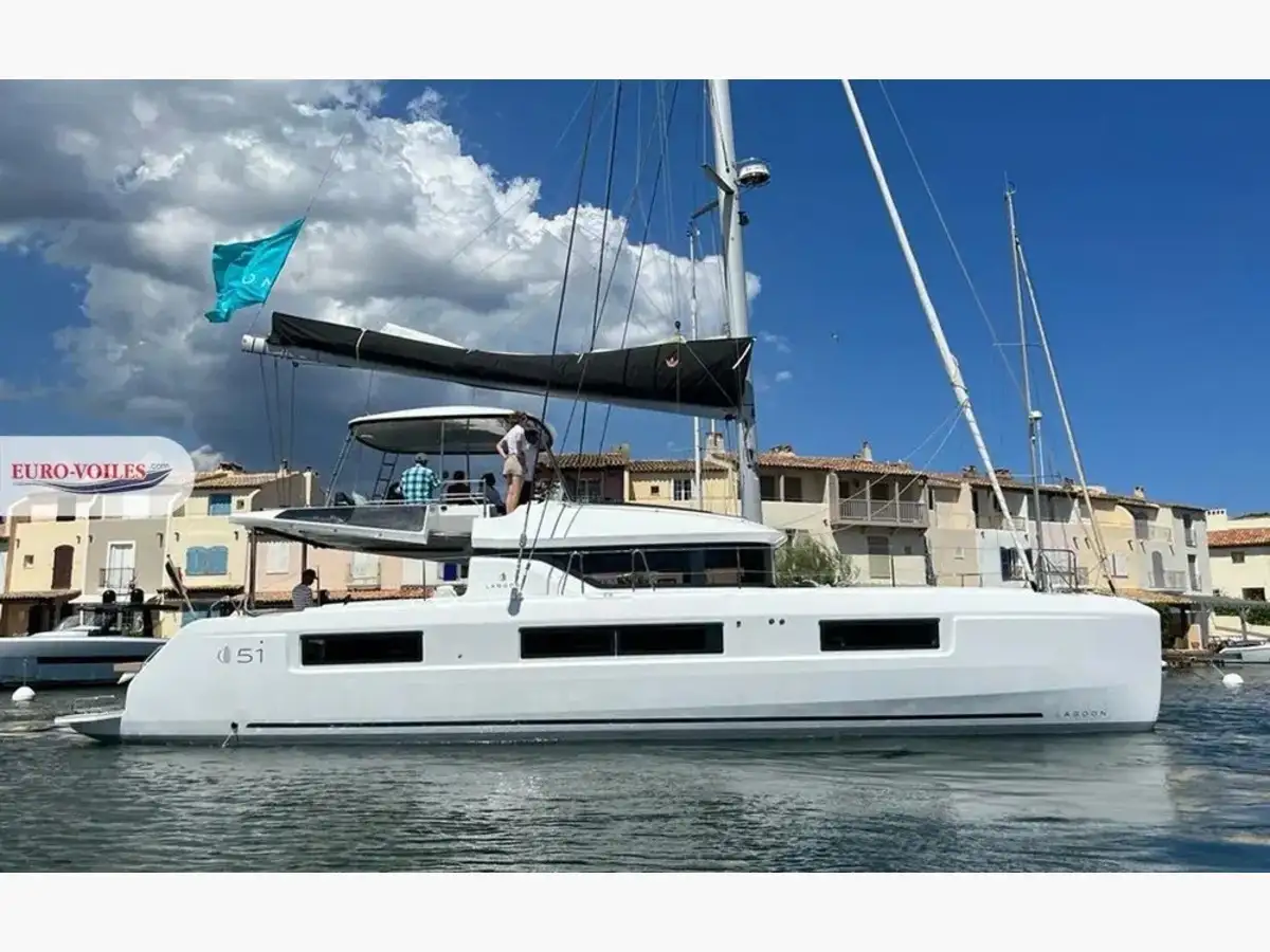 Lagoon 51