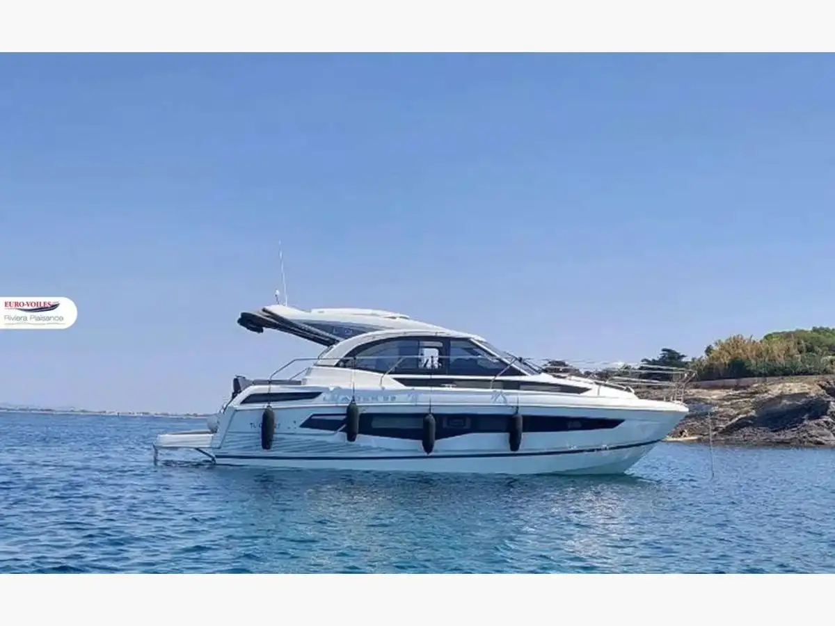 Leader 33