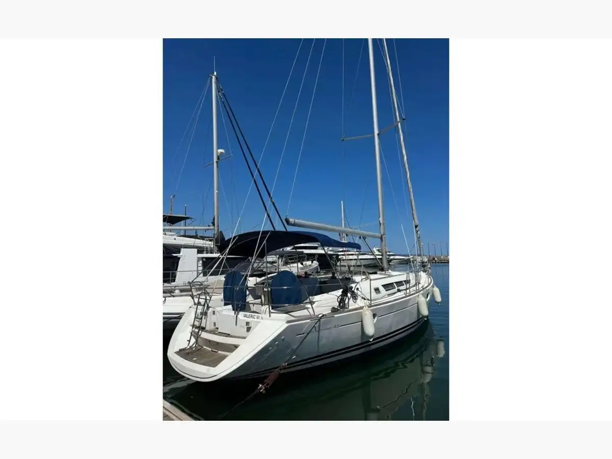 Sun Odyssey 45