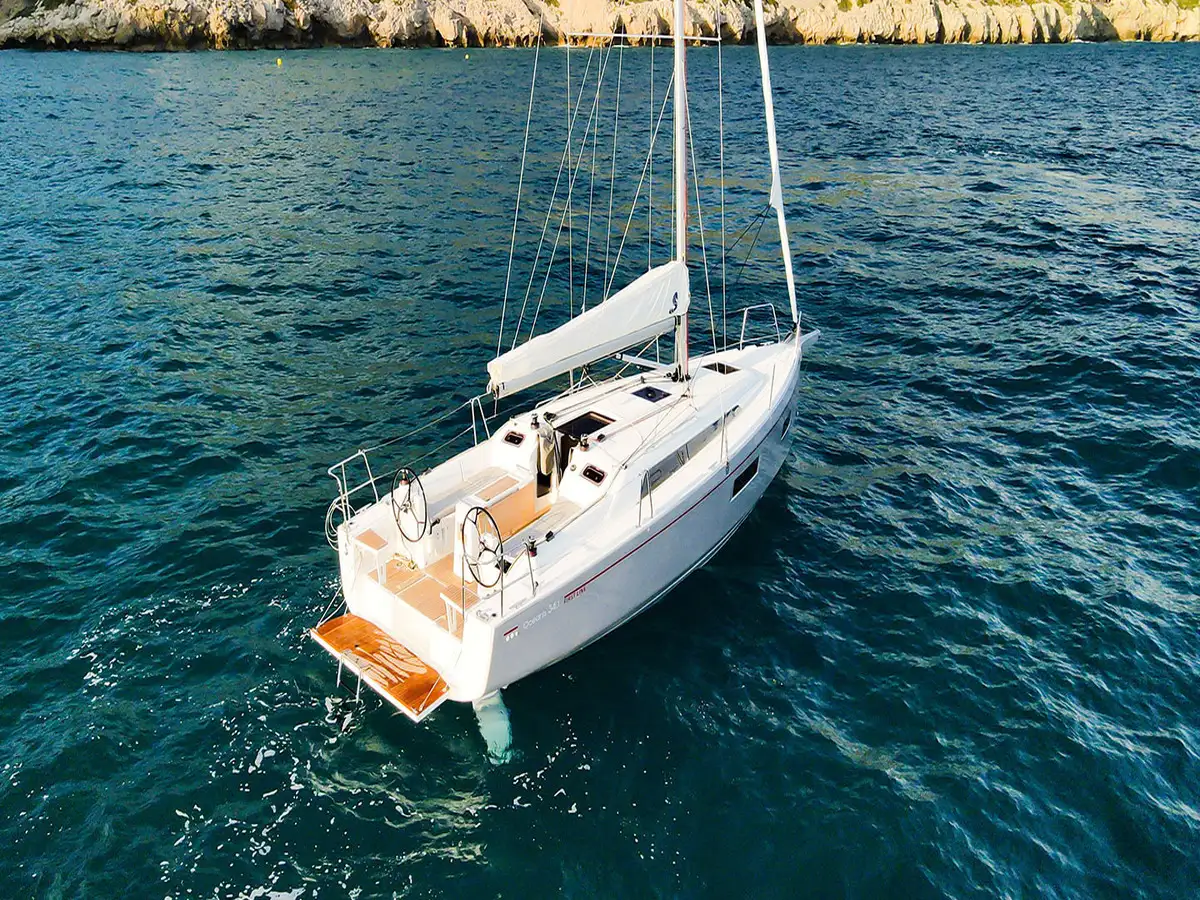 OCEANIS 34.1