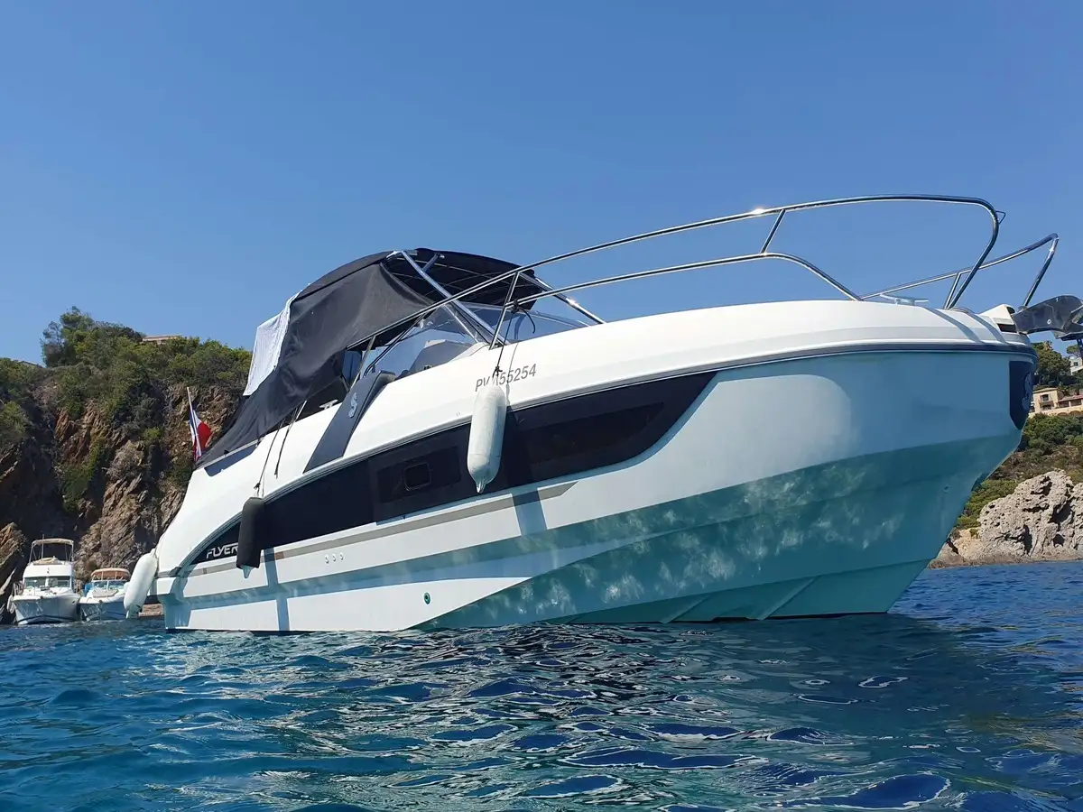 FLYER 8.8 sundeck