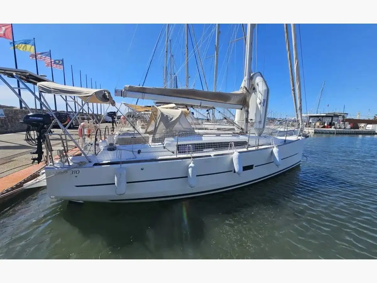 Dufour 310