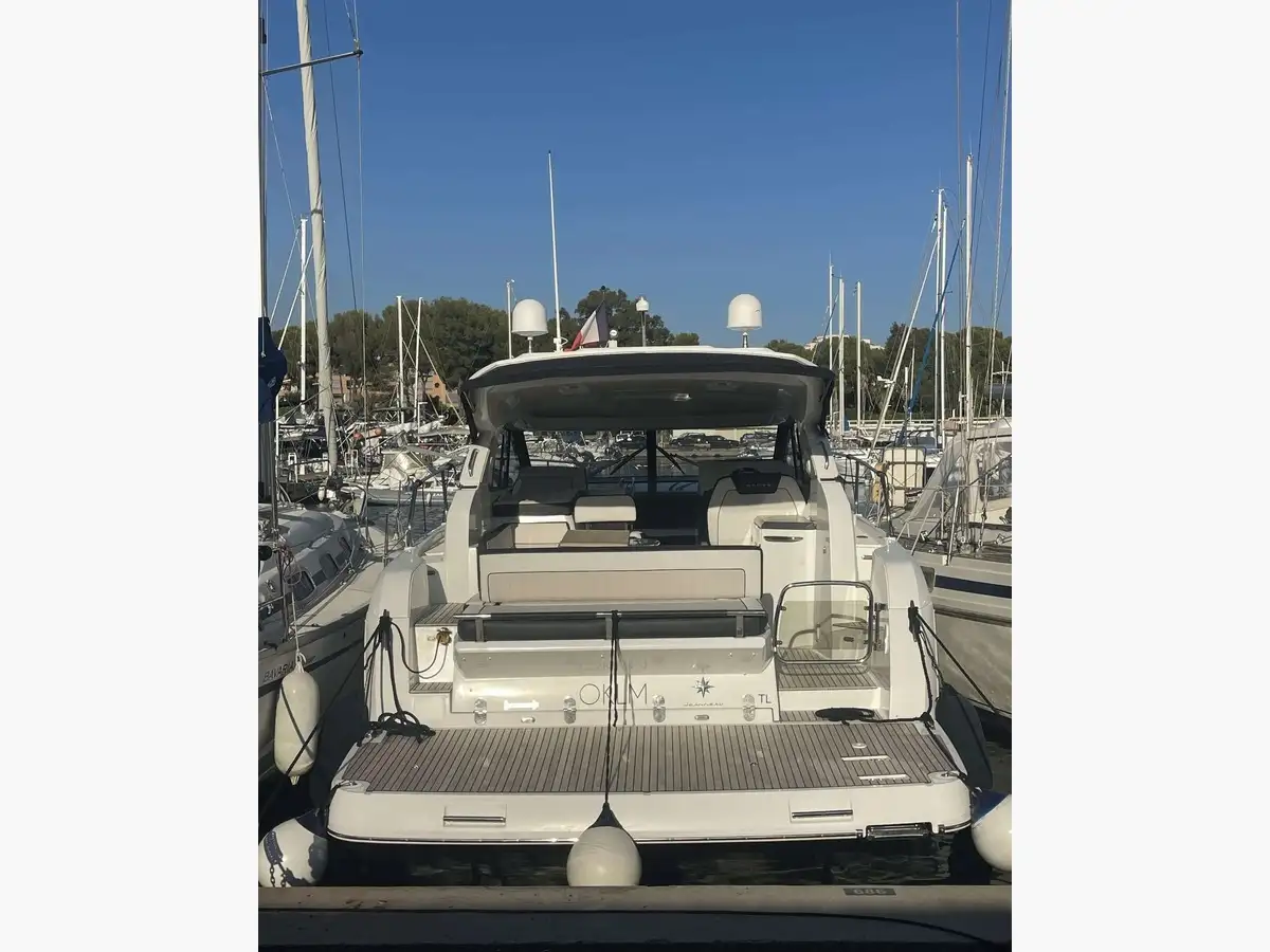 Leader 36 Sportop