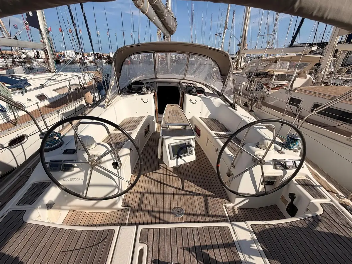 Oceanis 43